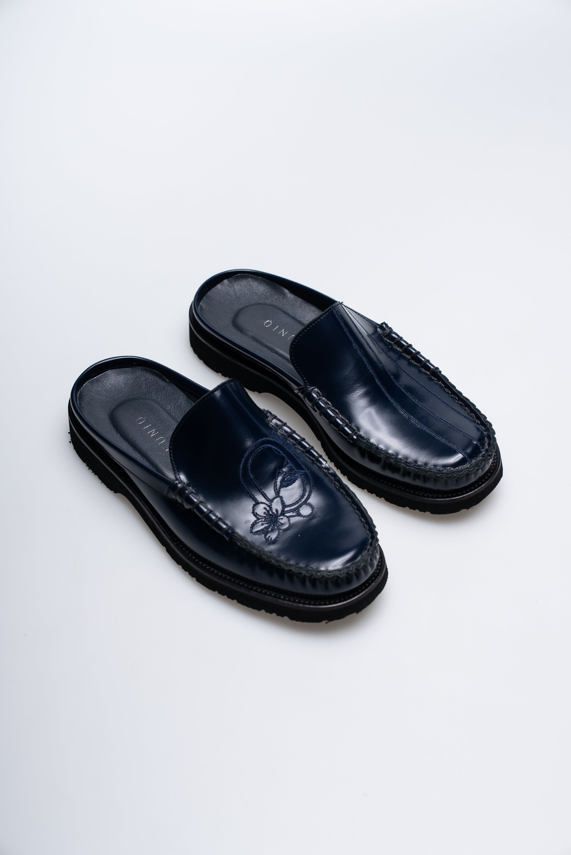 PAREL EMBROIDERED NAVY LOAFER MULE