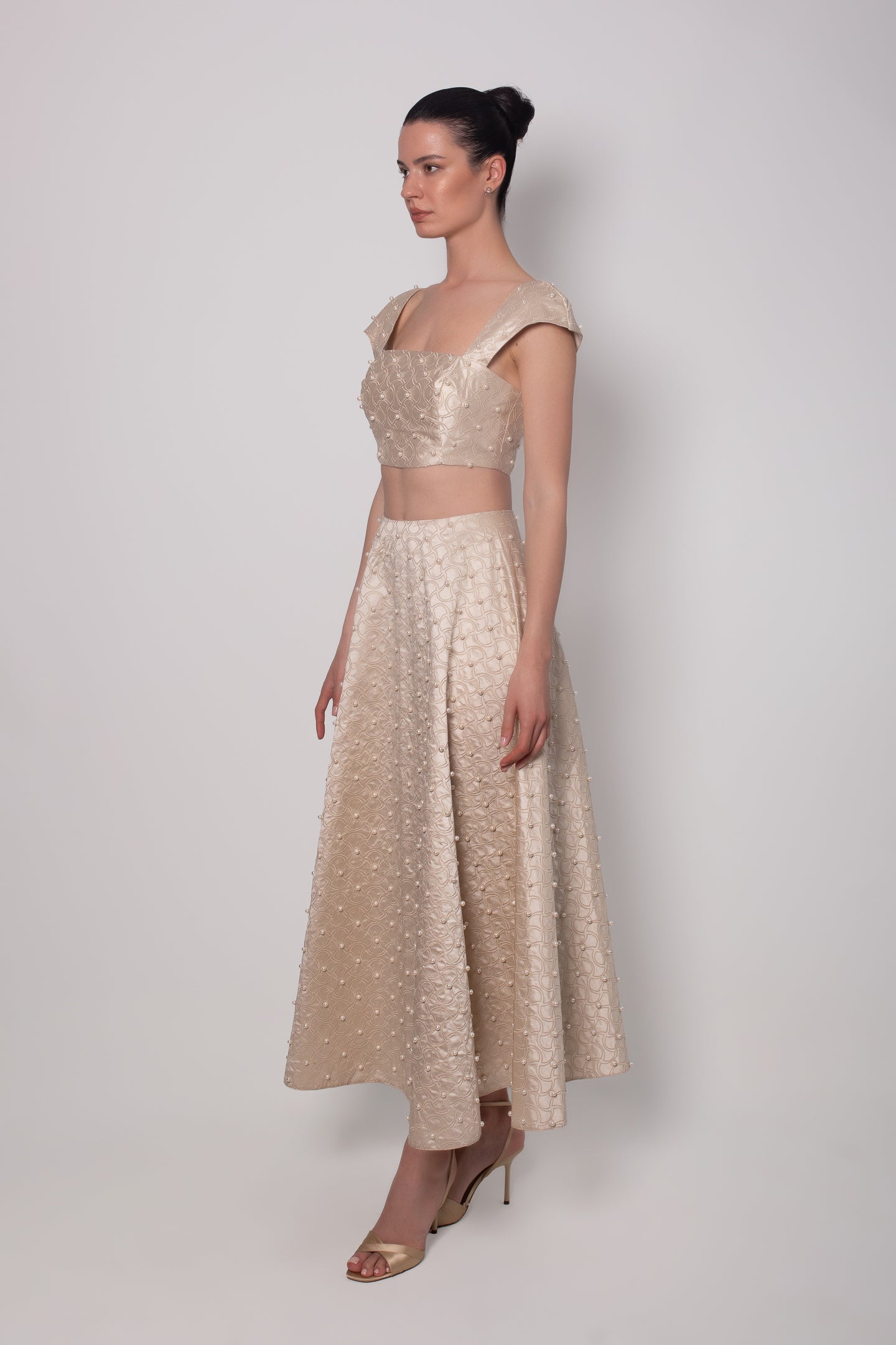 SHANTUNG CREAM SKIRT WITH PEARLS