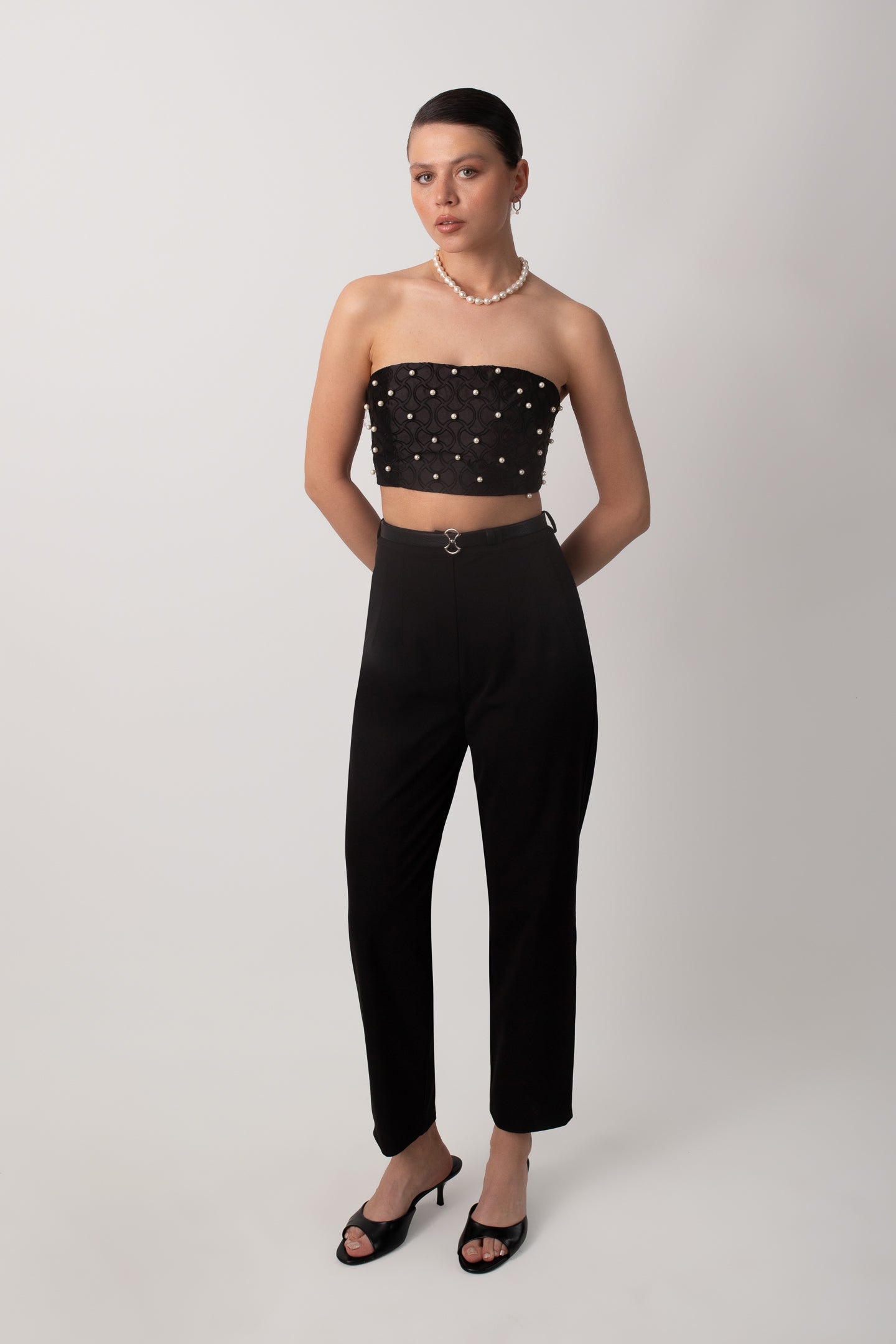 SHANTUNG STRAPLESS BLACK BUSTIER WITH PEARLS
