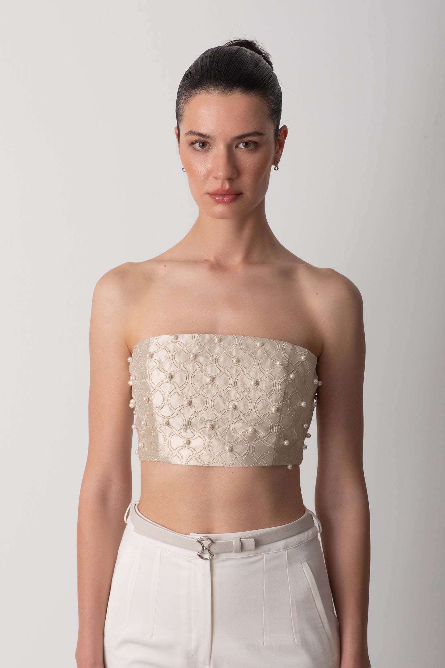 SHANTUNG STRAPLESS CREAM BUSTIER WITH PEARLS