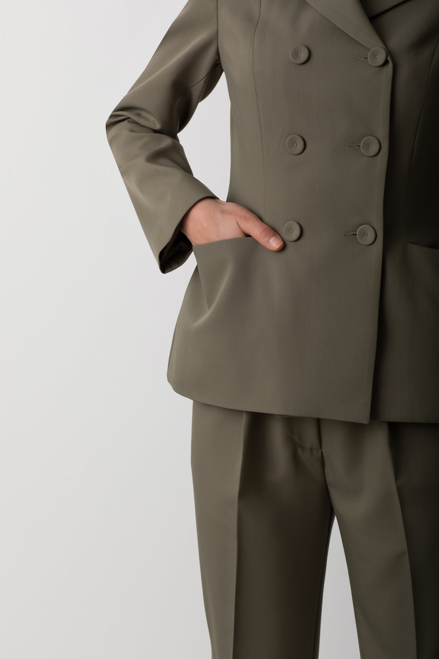 OIL GREEN JACKET WITH POCKETS