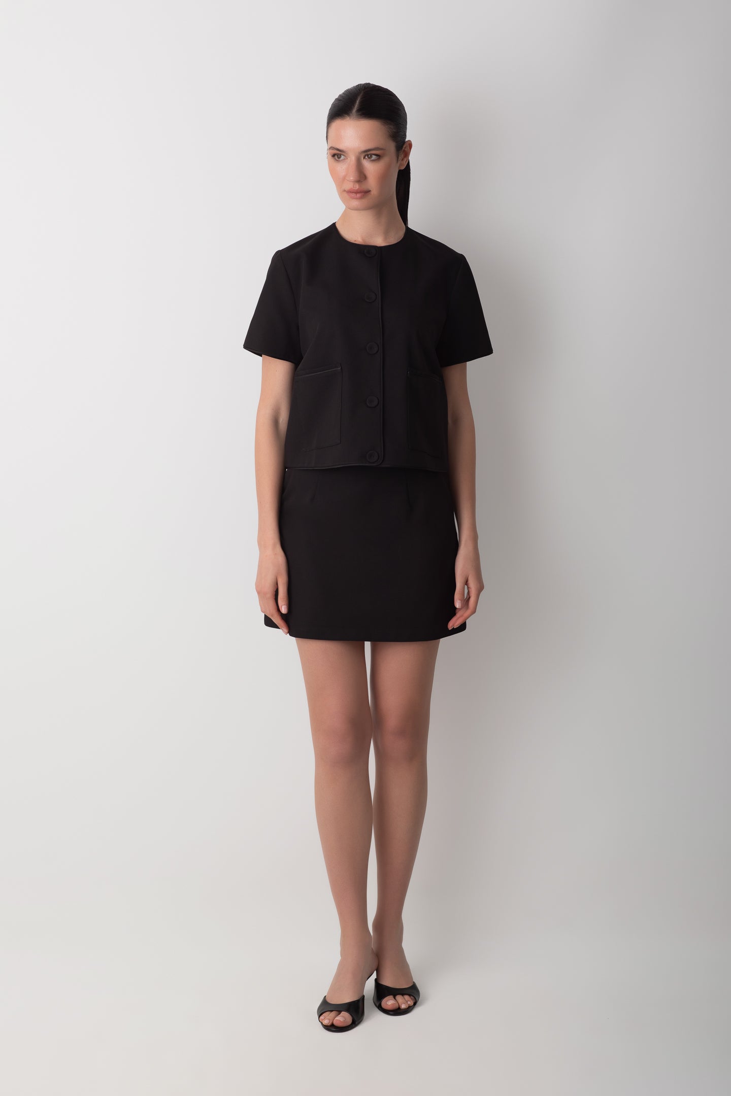 SHORT SLEEVE BLACK JACKET