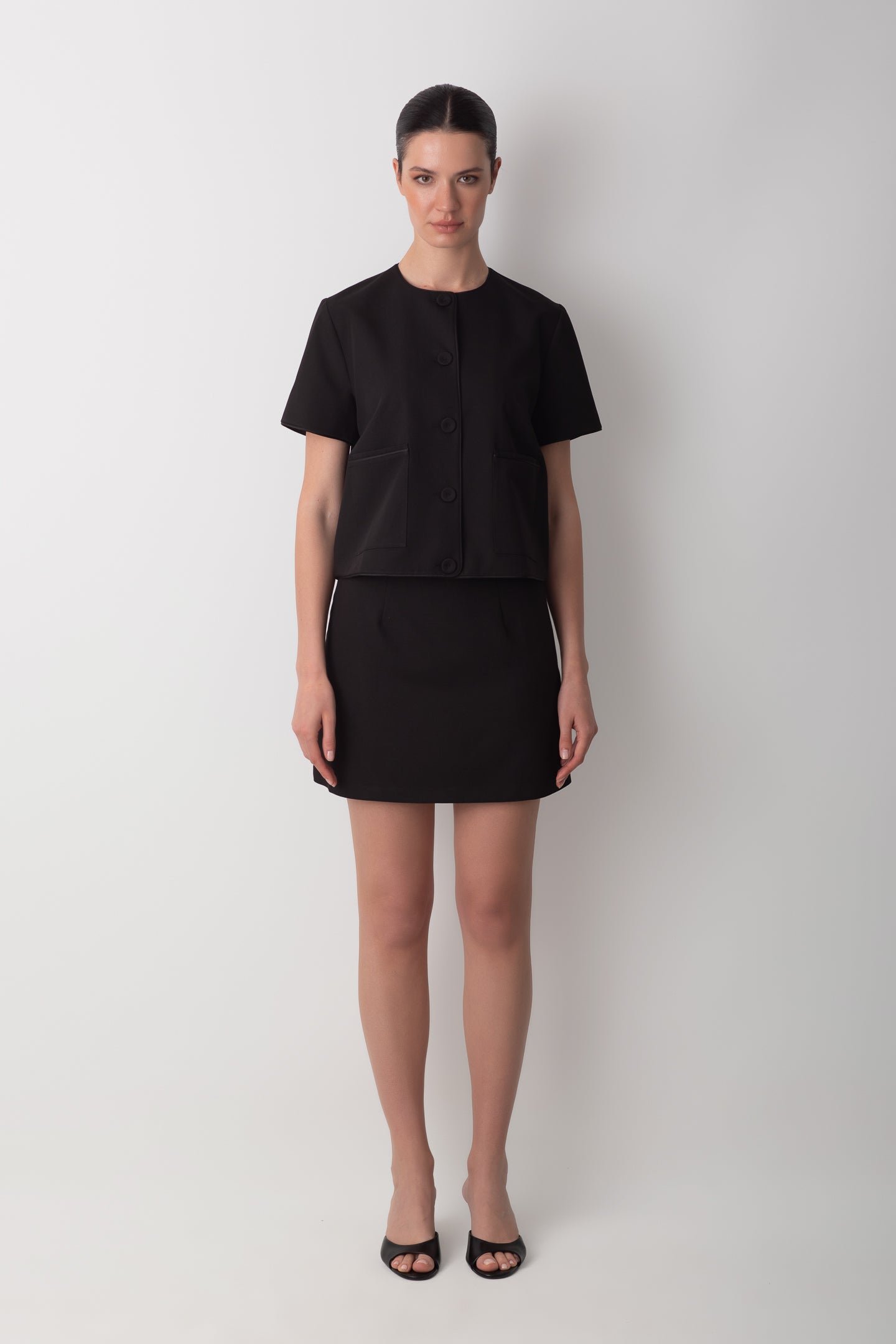 SHORT SLEEVE BLACK JACKET