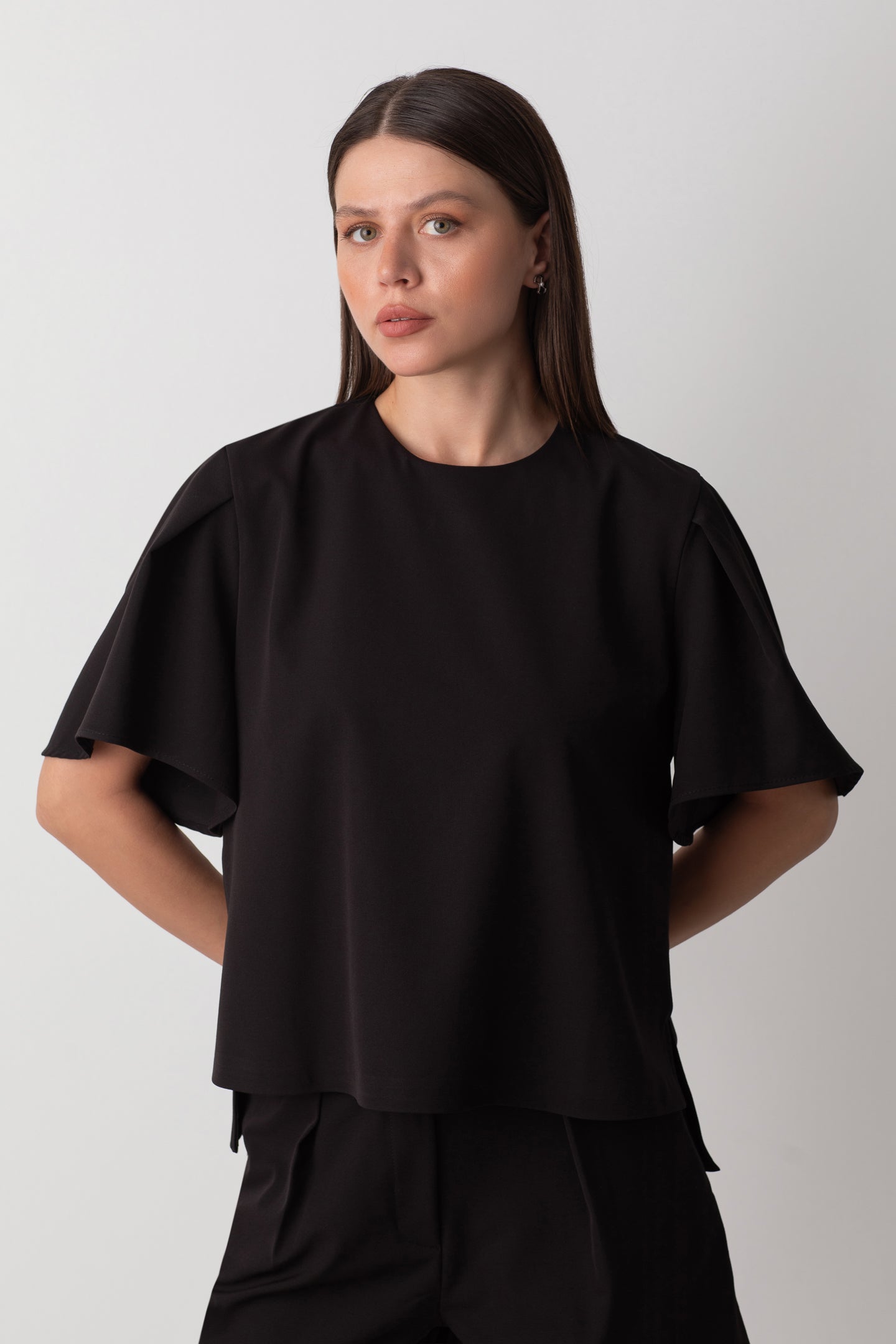 SLEEVE DETAILED BLACK BLOUSE